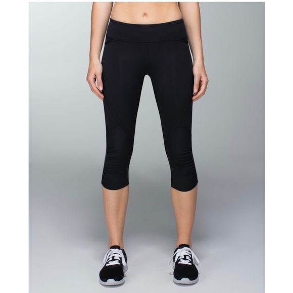 Lululemon Run: Pace Reflective Crop Leggings - Picture 5 of 11